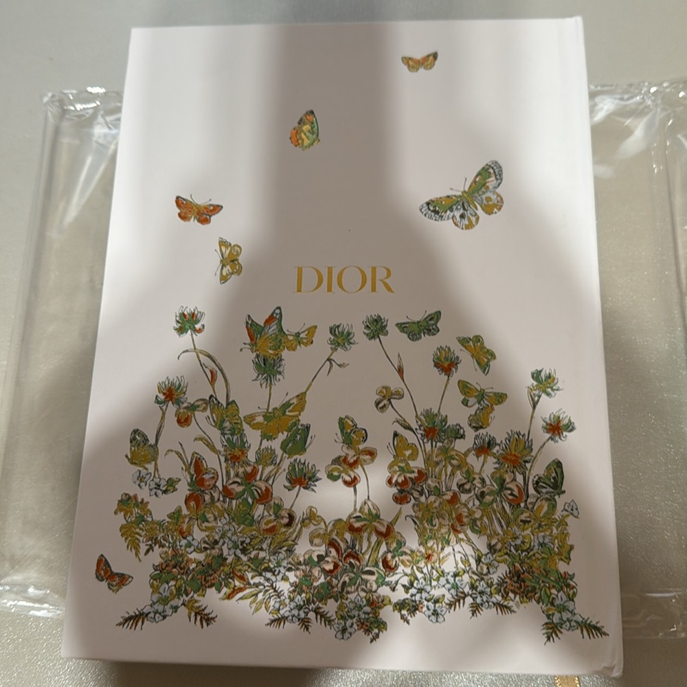 Christian Dior Decorative Notebook with Green Band - Picture 5 of 5